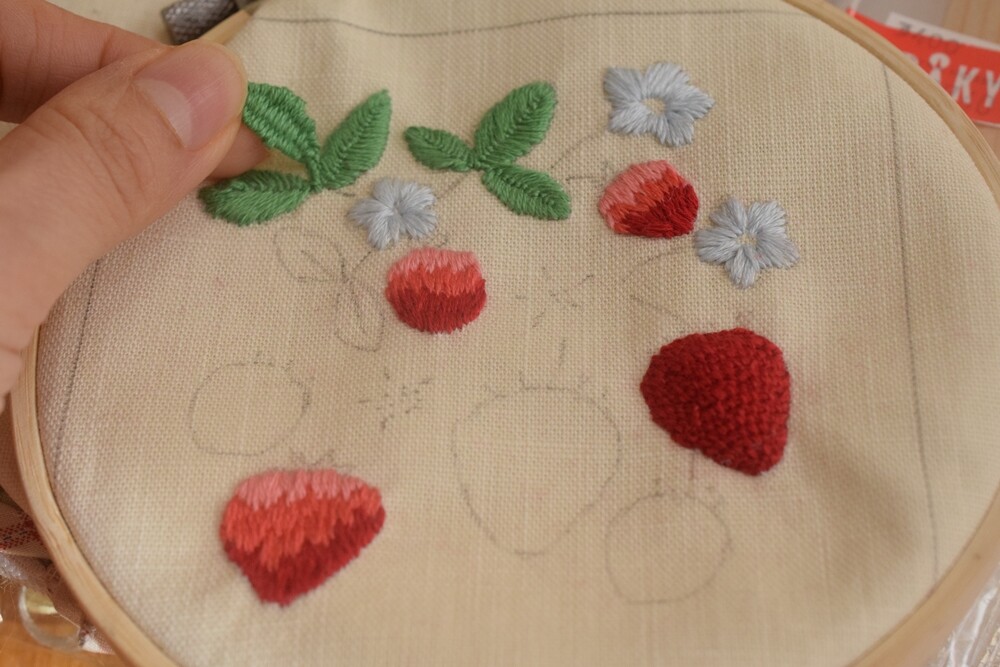 心穏やかに】家でのんびり手芸♪ホビーラホビーレの刺しゅうキット【娘