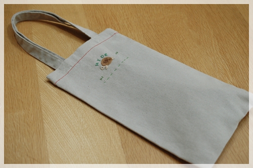 携帯スリッパ入れにワンポイント ひでちゃんの刺繍 Happy Go Lucky 心地いい暮らしのコツ Powered By ライブドアブログ