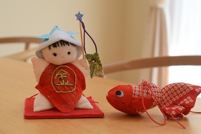 簡単手作り】ちりめんで「兜をかぶった金太郎」を作りました 簡単手作り】ちりめんで「兜をかぶった金太郎」を作りました