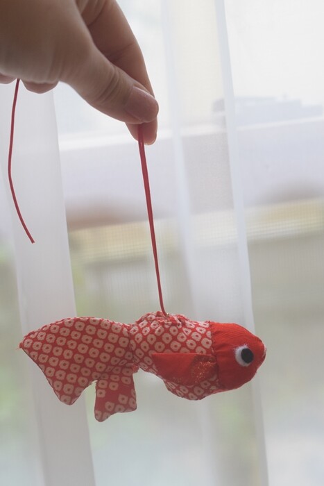 夏といえば金魚 着物ハギレ布で 金魚袋 を作ってみました Happy Go Lucky 心地いい暮らしのコツ Powered By ライブドアブログ 夏といえば金魚 着物ハギレ布で 金魚袋 を作ってみました Happy Go Lucky 心地いい暮らしのコツ Powered By ライブドアブログ
