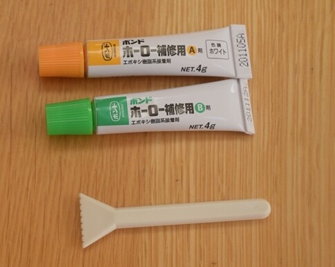 Diy 洗面台の琺瑯 ホーロー の傷を補修 ついでにキッチンタイルも Happy Go Lucky 心地いい暮らしのコツ Powered By ライブドアブログ