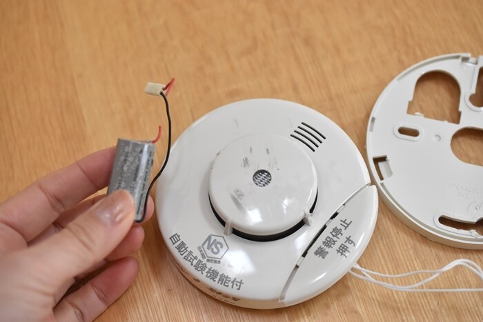 家庭用火災報知器】誤作動で大騒ぎ！？「火事です！」が止まらない 