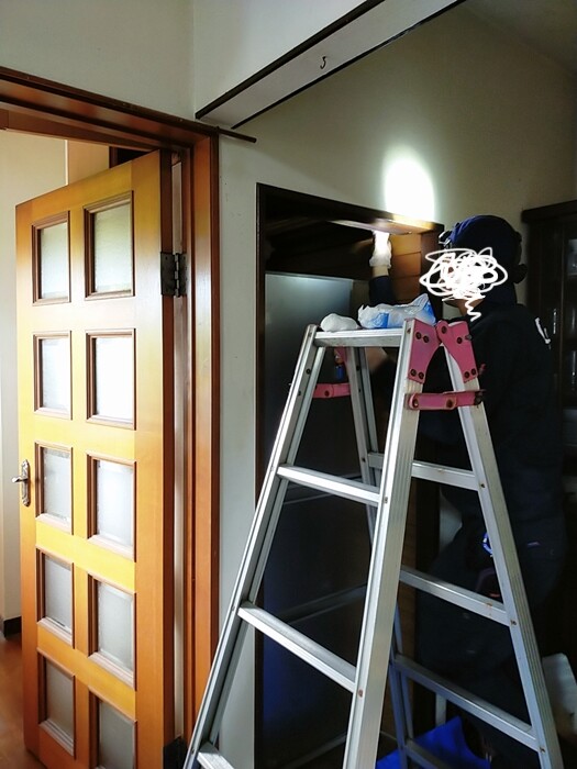 2024-10-07-11-00-44-852