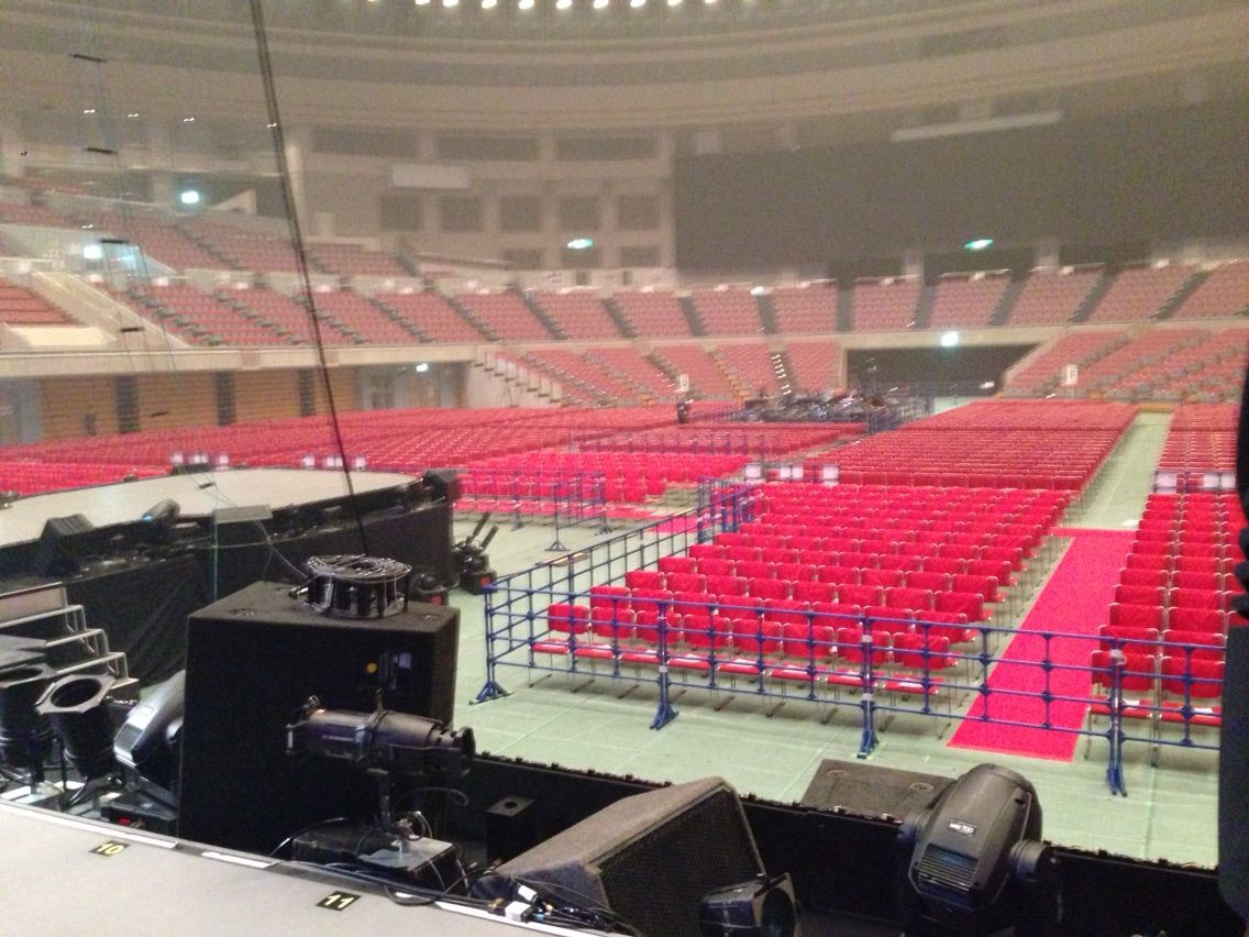 グレイ系独特の素材 松田聖子 日本ガイシホール コンサート 国内アーティスト 音楽グレイ系 13 225 Laeknavaktin Is