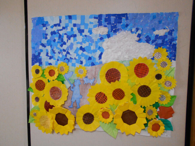 ひまわりの壁飾りを作りました デイサービス花あかりのブログ