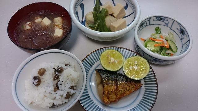 季語だから炊くむかご飯 神楽坂リンダの豹柄日記 季語だから炊くむかご飯 神楽坂リンダの豹柄日記