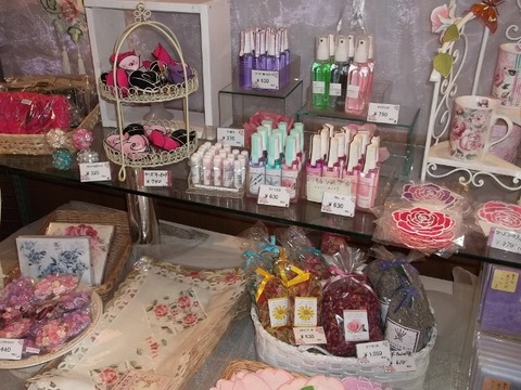 売り場 (640x480)