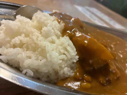 深夜にカレーとラーメンなんて幸せだよね　タロー軒