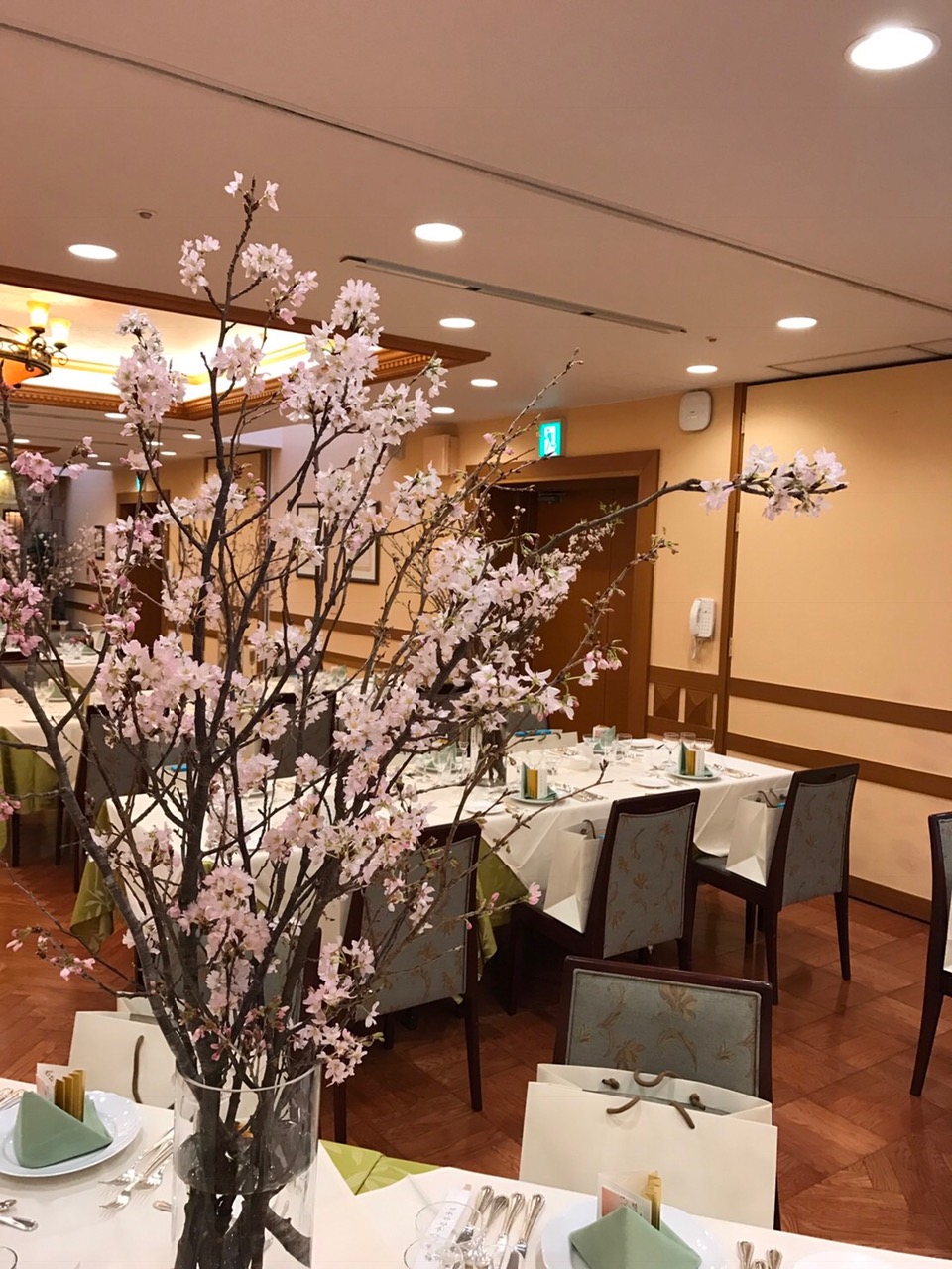 桜のウェディング 花屋のhanashi Hanadocoro Enn 桜のウェディング 花屋のhanashi Hanadocoro Enn
