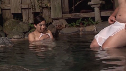 混浴で一緒になった美淑姉妹が DANDY-356 (16)