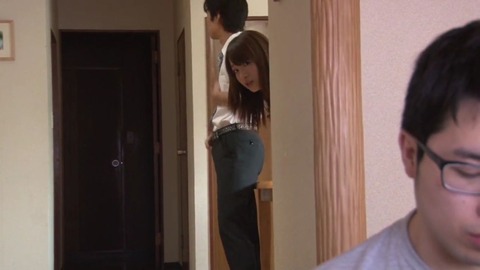 若妻は夫の兄弟を寝取るスリルに SW-212 (13)