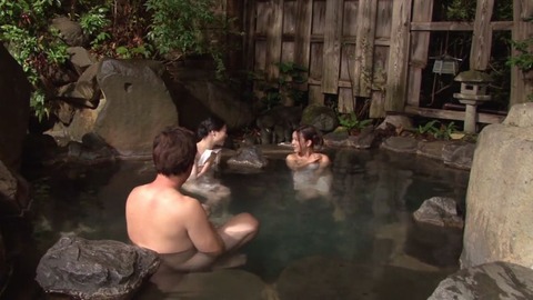 混浴で一緒になった美淑姉妹が DANDY-356 (27)