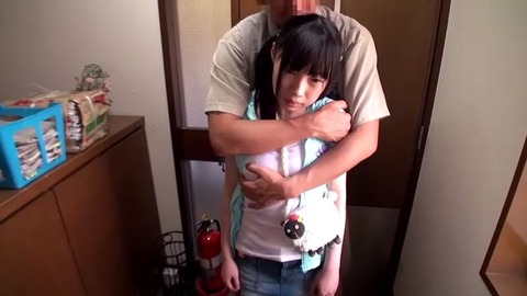 あまり好きではないおじさんたちと 桃色さくら mum-062 (2)