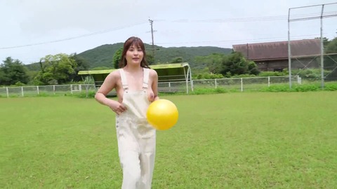 Hina Flap of babybird 似鳥日菜 REBD-795 (8)