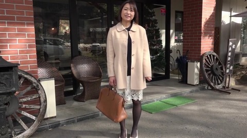 激シコ！思わずむしゃぶりつきたくなるデカパイ五十路熟女時田こずえの童貞狩り 時田こずえ 2