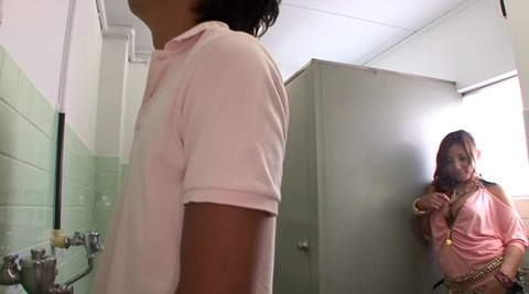 kira☆kira BLACK GAL 黒ギャル逆痴漢☆ピンク映画館に出没するJcup爆乳 さくら悠 10