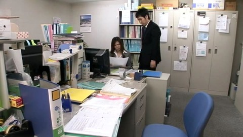 椎名ゆな 拉致られ不特定多数の男たちに犯されるキャリアウーマン 前半 3