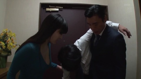 実は夫の上司に犯●れ続けてます 杏 MEYD-026 (28)
