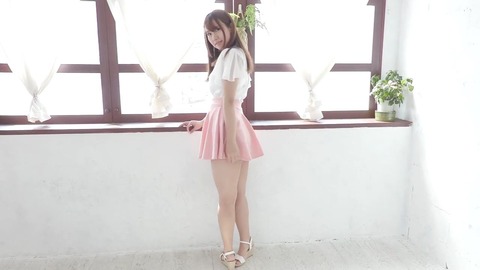 和久井美兎 ゆるふわ系お嬢さんのヌードイメージ 2