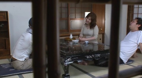 旦那の実家で犯されて 美泉咲 MOMJ215 (32)
