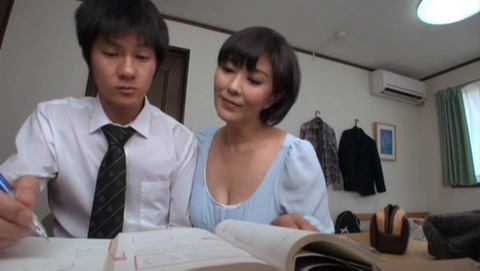 巨乳おばさん家庭教師は DANDY-529 (4)