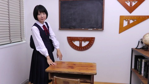 画像：黒髪乙女 ショートカット！桃尻美少女 松本莉々加 3枚