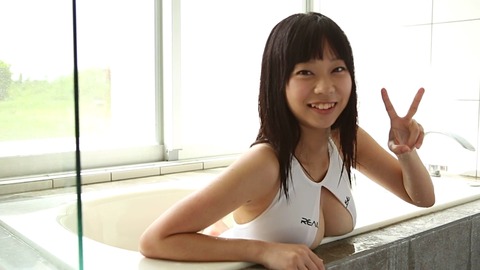 画像：アイを感じる？ 青山ひかる 7枚