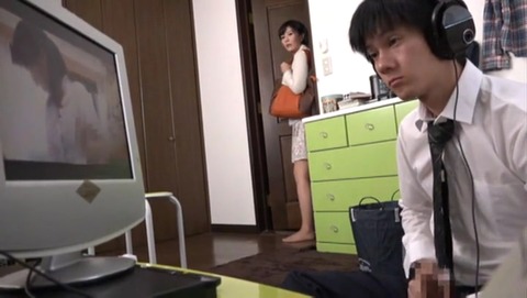 巨乳おばさん家庭教師は DANDY-529 (1)