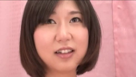 素人お母さんラップ1枚隔てて息子さんと素股体験 IENE-251 (5)