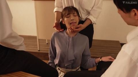 橋本ありな 超清楚な感じの女教師が生徒たちのオモチャに 後半 22