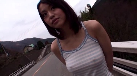 画像：巨乳素人の実家訪問 ゆか 26枚