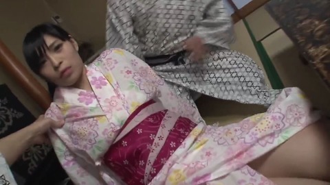 杏 NOと言えない彼女と温泉旅館内露出プレイ 後半 14