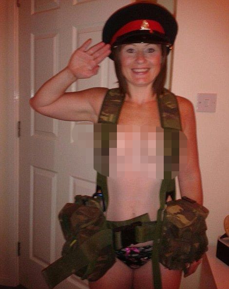 support-prince-harry-with-a-naked-salute-38