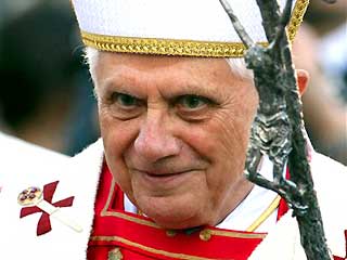 0_61_pope_benedict_xvi_040306