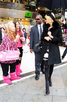 56853241paris_hilton227200952623pm