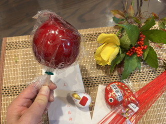 八坂神社2026めで鯛安鯛御神籤とりんご飴画像04
▼クリックで拡大
北洞院エリ子花前カレン（北洞院流家元エリ子）