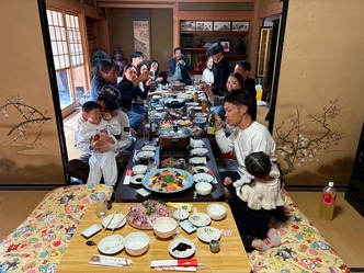 さぁみんな座って～今日は何の日～新春2026新年会画像03