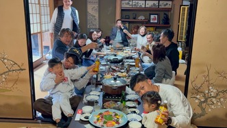 さぁみんな座ってカンパーイ／今日は何の日～新春2026新年会画像05