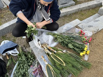 108墓参り代行02/花前カレン画像
▼画像クリックで1280x960pxlsに拡大@北洞院エリ子花前カレン 108墓参り代行02/花前カレン画像
▼画像クリックで1280x960pxlsに拡大@北洞院エリ子花前カレン