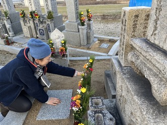 108墓参り代行02/花前カレン画像
▼画像クリックで1280x960pxlsに拡大@北洞院エリ子花前カレン 108墓参り代行02/花前カレン画像
▼画像クリックで1280x960pxlsに拡大@北洞院エリ子花前カレン