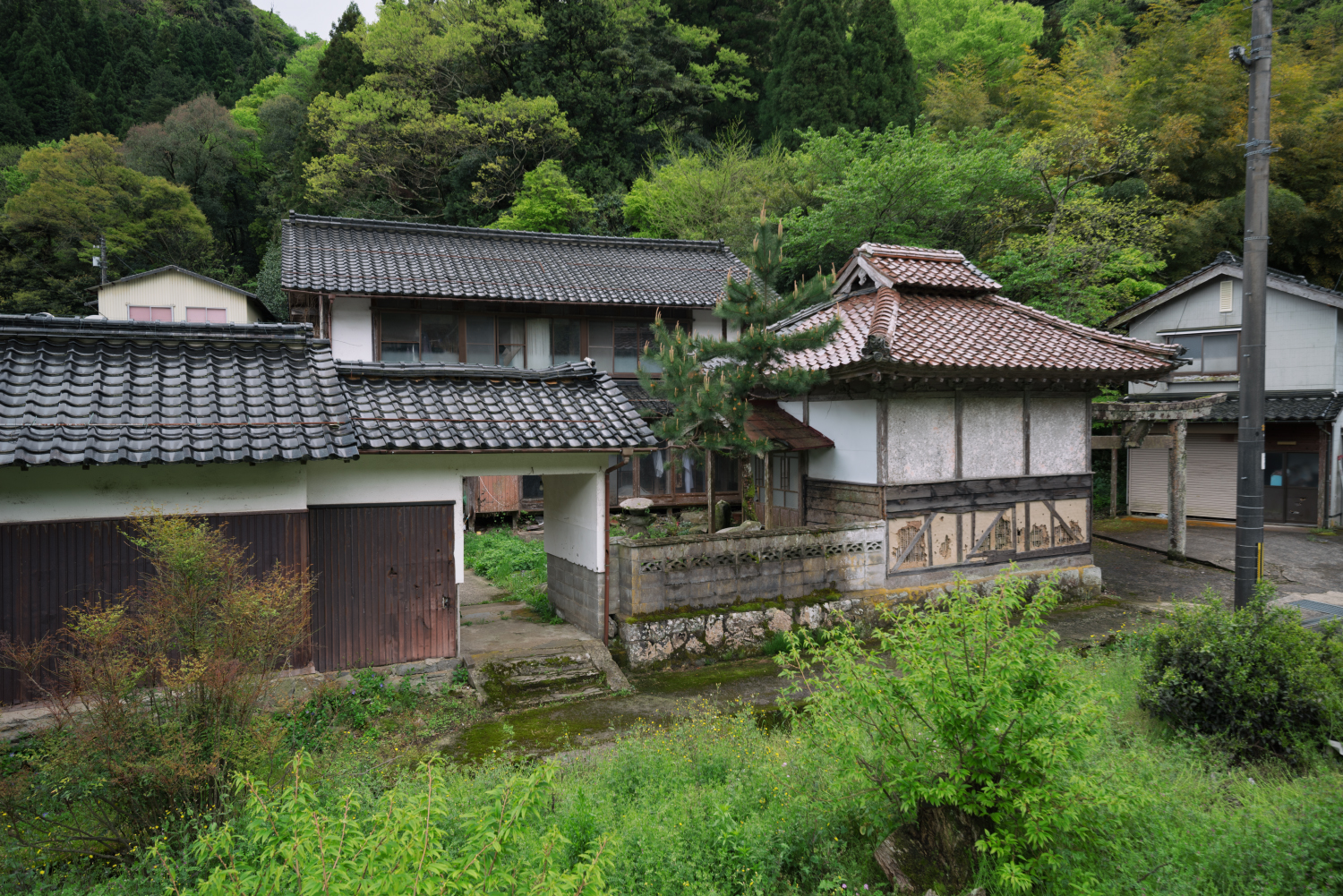 中国地方 廃墟を巡る話 神話の国の廃神社 記録舎 貮號分室 道民の人 の投稿 ファンティア Fantia 中国地方 廃墟を巡る話 神話の国の廃神社 記録舎 貮號分室 道民の人 の投稿 ファンティア Fantia