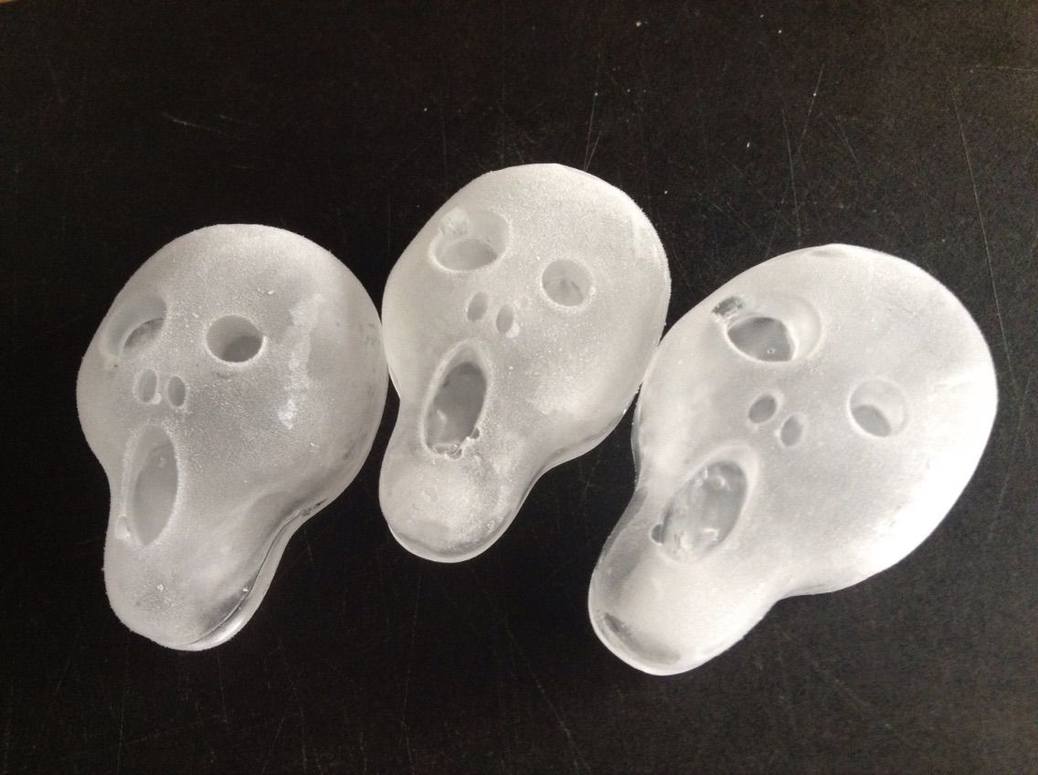 ムンクの叫び のアイストレー 二人暮らしの調理道具えらび