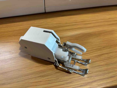 812FF6B0-71C2-4E7C-9D5A-AADA3CE4EA74