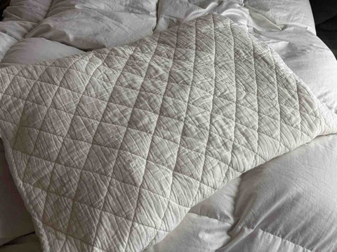 E85EF9F4-3B5C-47EA-8755-82DD644C85F4