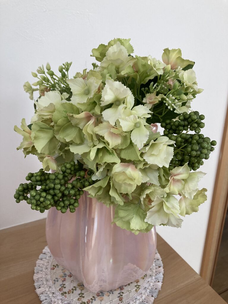 これはミニアジサイ 西洋アジサイ の造花です 気が向くままに これはミニアジサイ 西洋アジサイ の造花です 気が向くままに