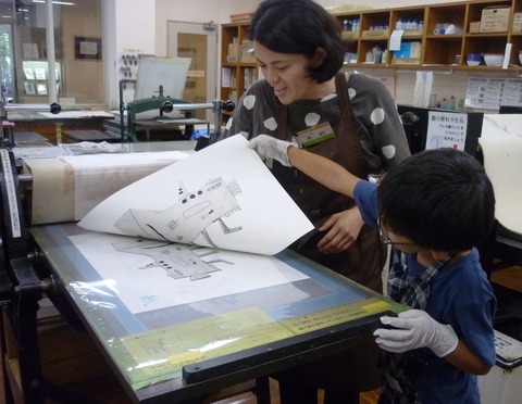 銅版画プレスでの印刷