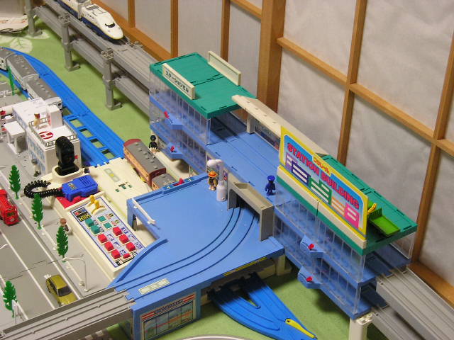 お得クーポン発行中 プラレール 僕も今日から駅長さん cerkafor.com