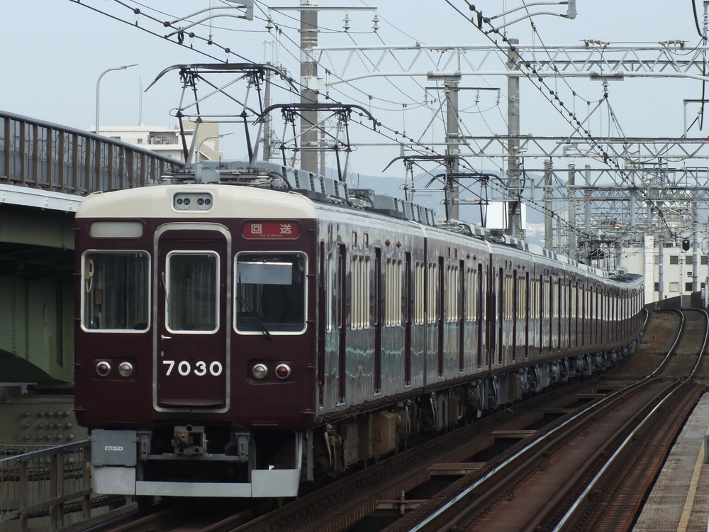 DE282B65-823A-481C-8B6B-1F90B21934F8