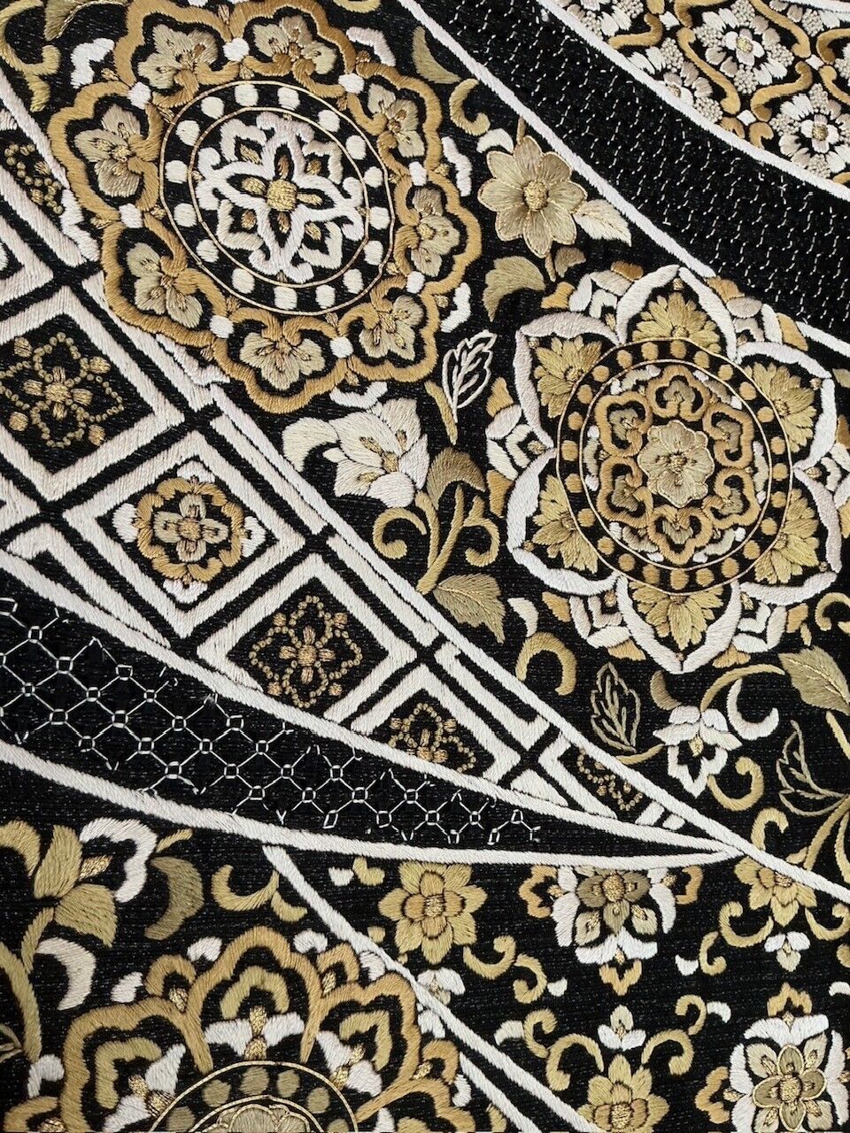 総刺繍の豪華な袋帯 : 和を着る。楽しむ。はんなりのブログ