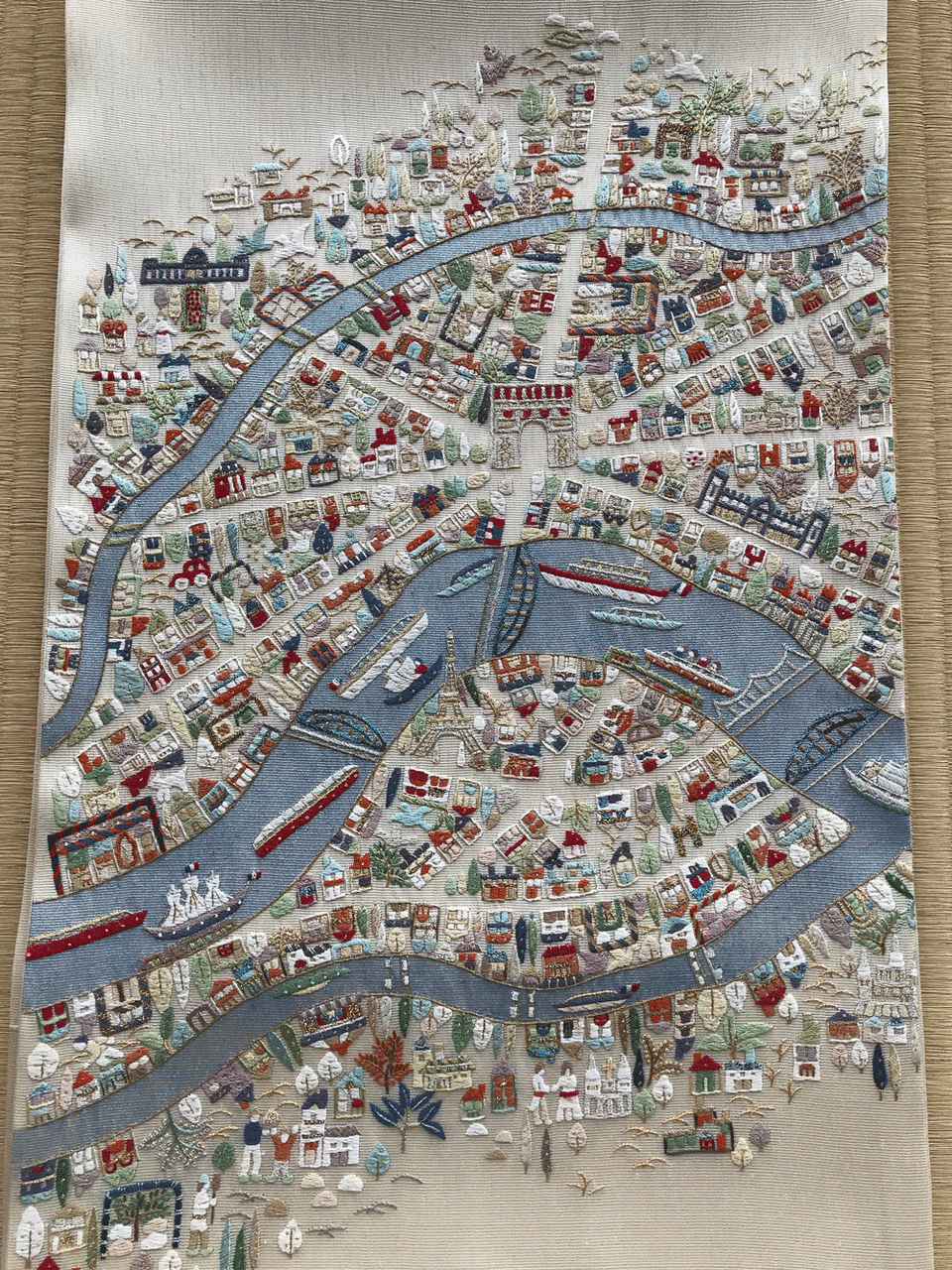 パリの地図を刺繍で表現した袋帯 和を着る 楽しむ はんなりのブログ パリの地図を刺繍で表現した袋帯 和を着る 楽しむ はんなりのブログ